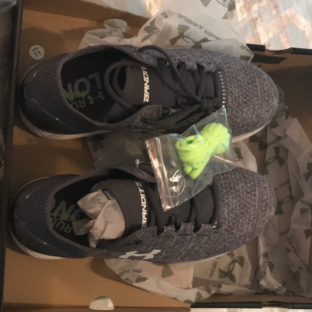 Under Armour women Sneakers